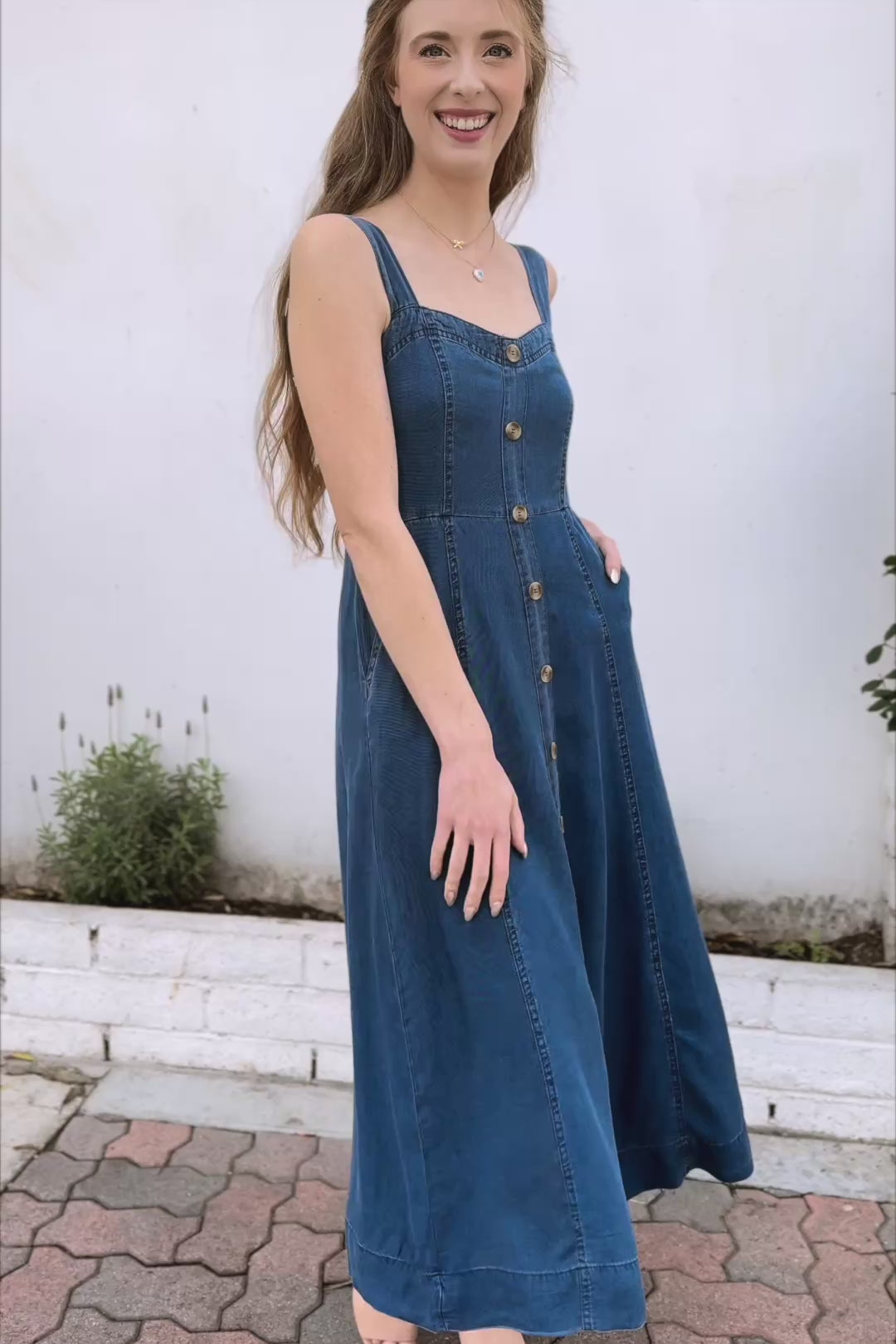 Belen Sweetheart Buttoned Dress