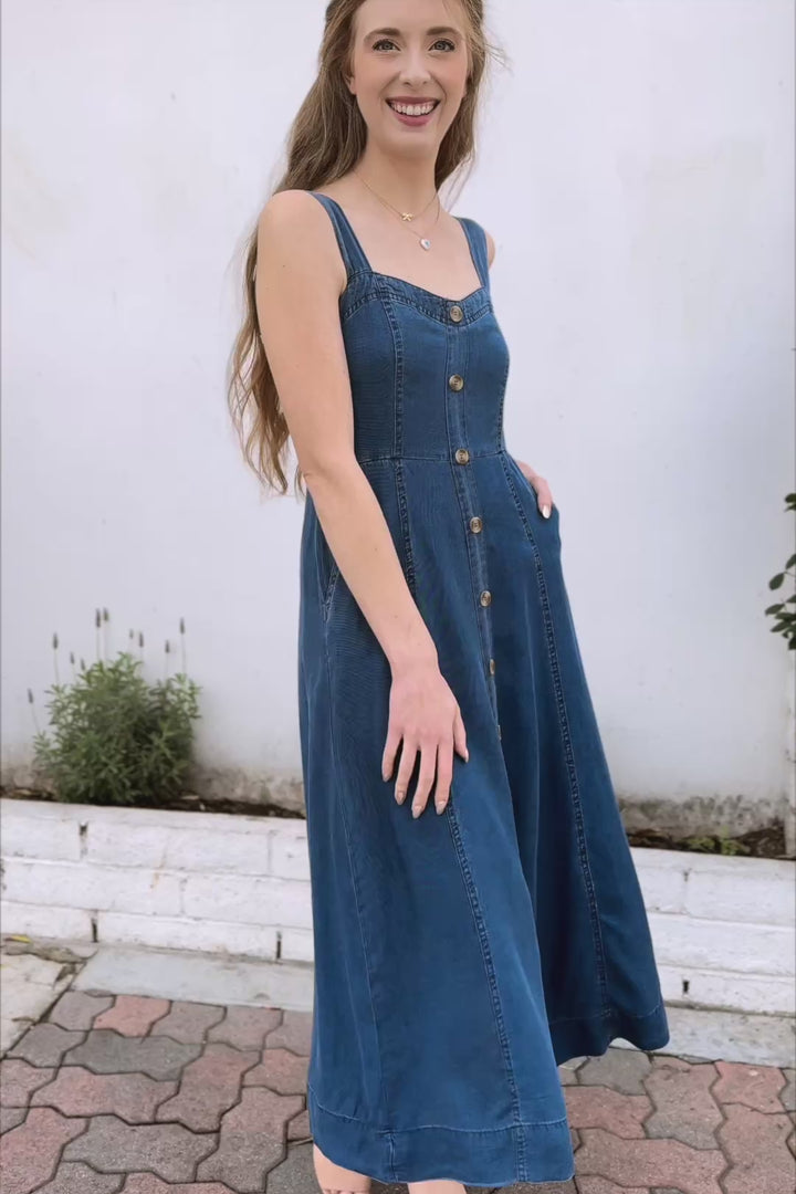 Belen Sweetheart Buttoned Dress